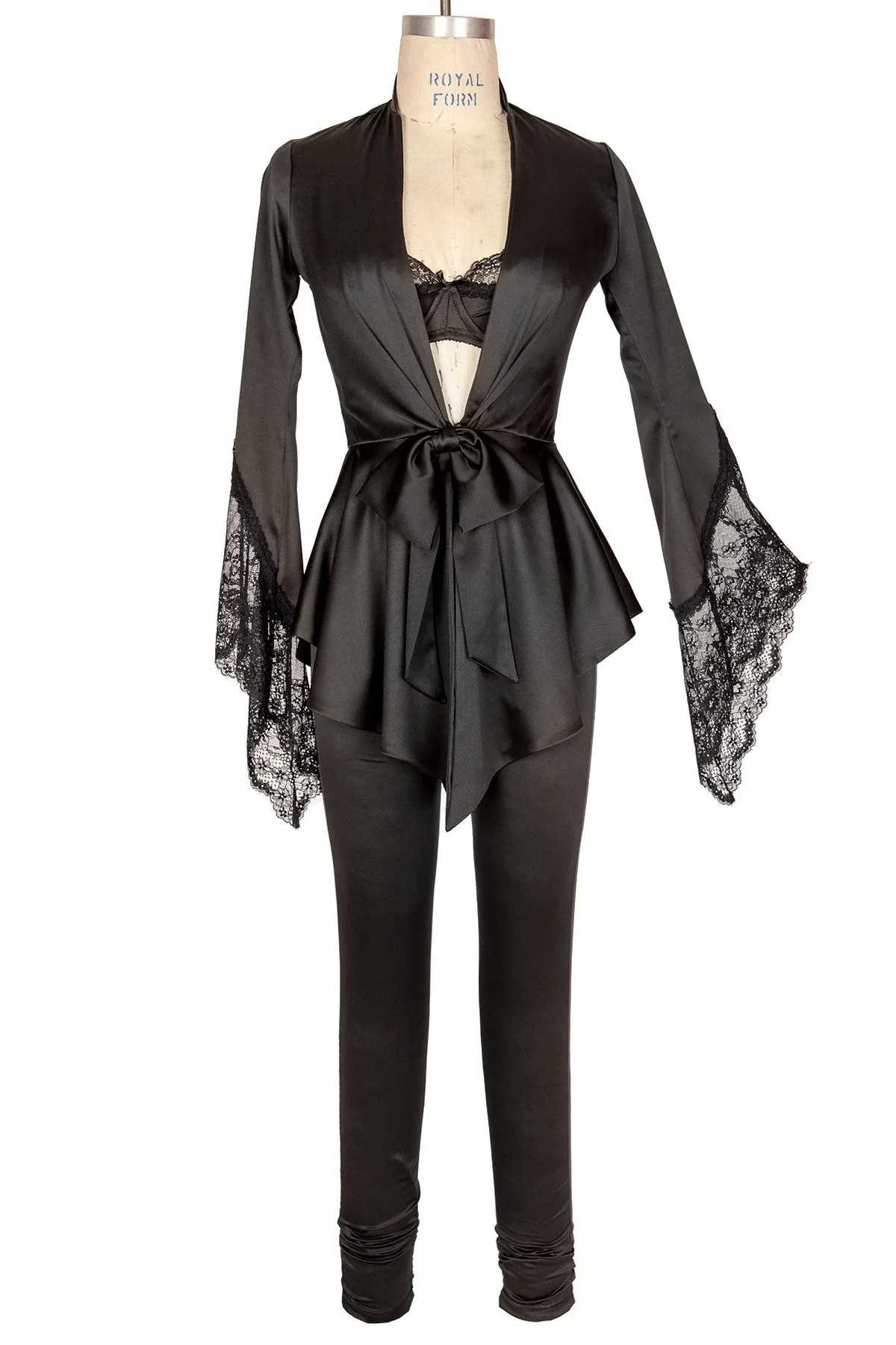 Grace Short Robe with Lace Sleeves