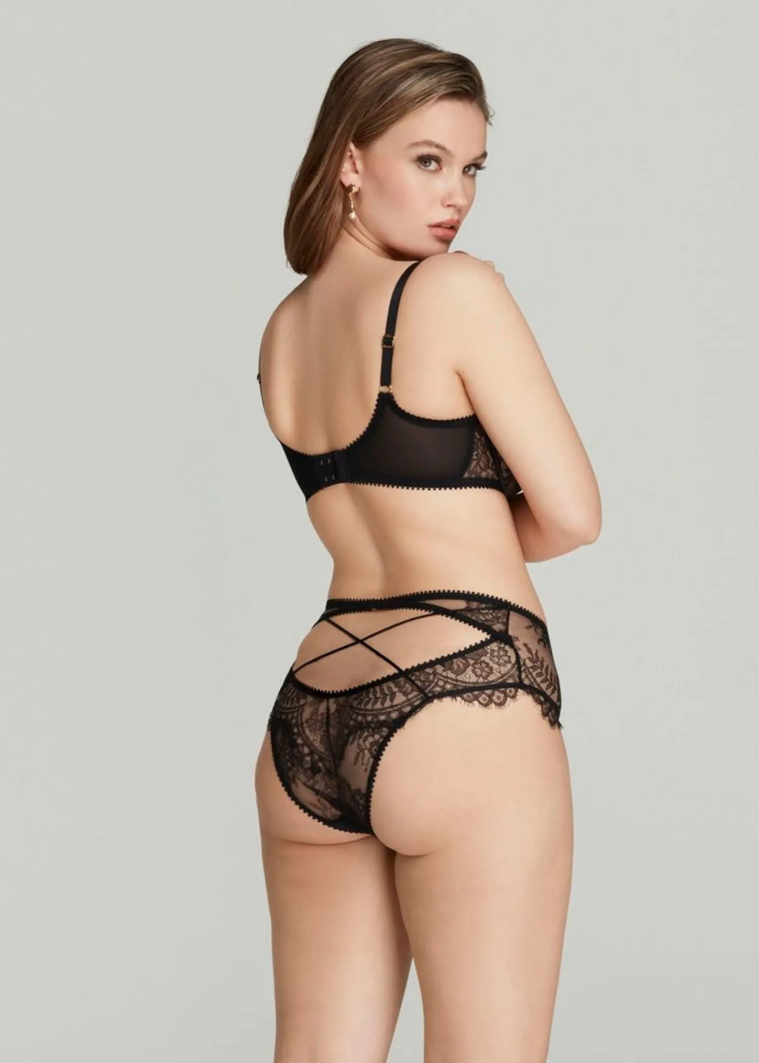 Kiya Plunge Bra (Black)